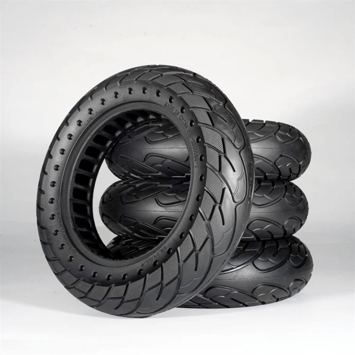 tire-10x2-125c2707181-a1c4-48f5-a89a-1974939426d6