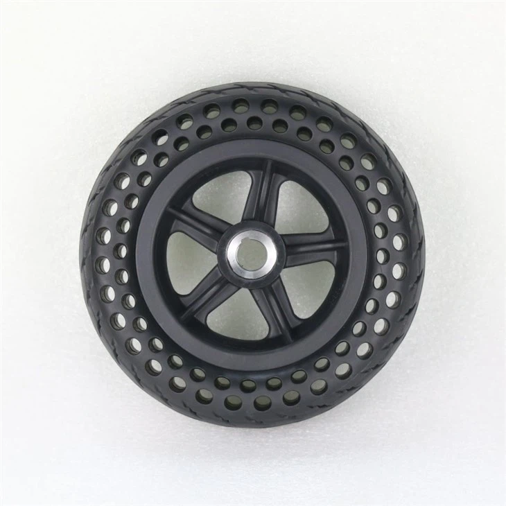 wheelchair-front-tires4955d4dc-8a97-41c3-b7c5-ed1cca12f016